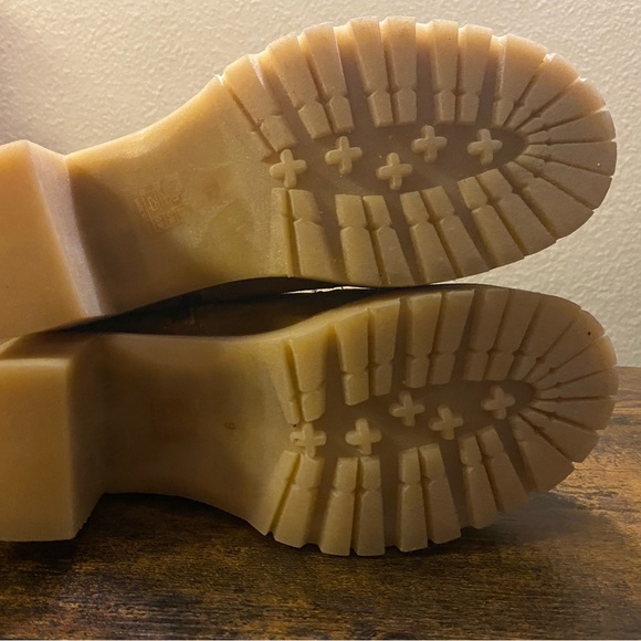 NWOT Maeve Suede Combat Shoes Size 9 - Picture 3 of 6